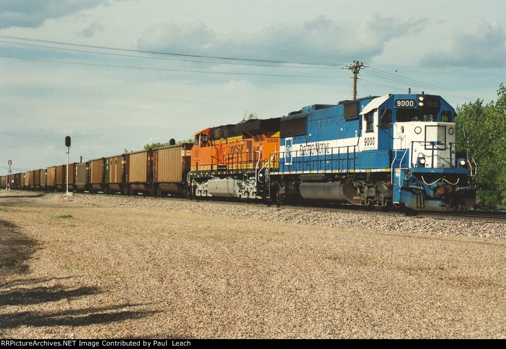 Empty coal train rolls west into the yard